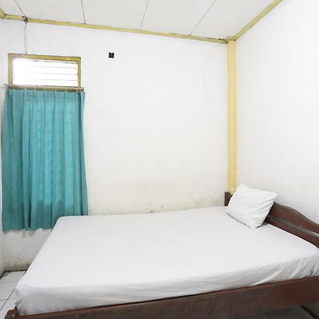 Oyo 93119 Guest House Leo Patra Muara Badak Εξωτερικό φωτογραφία