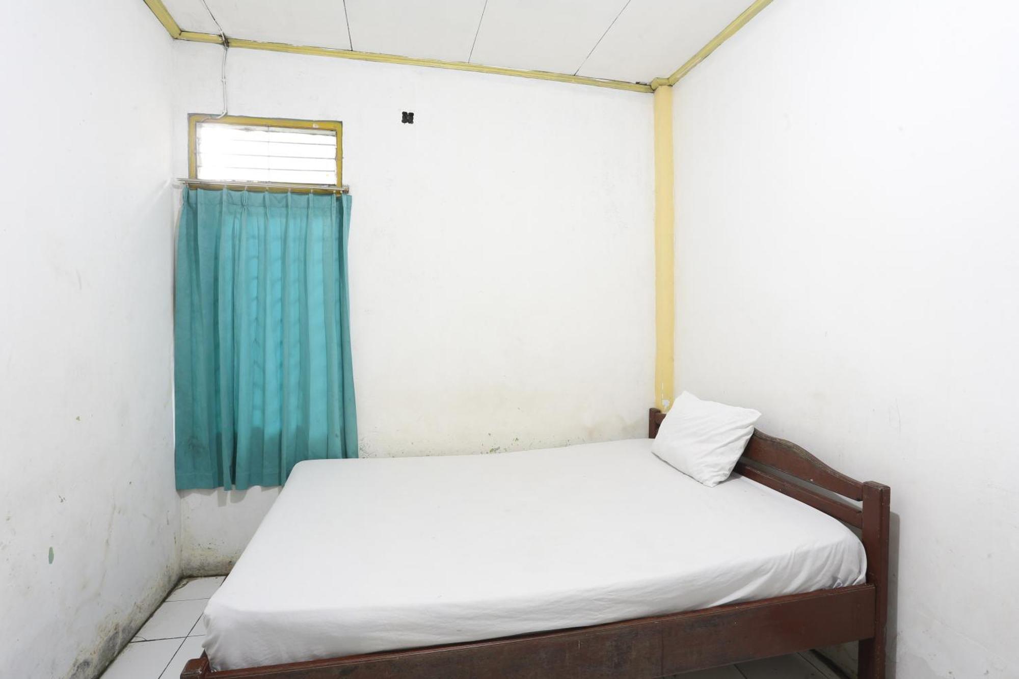 Oyo 93119 Guest House Leo Patra Muara Badak Εξωτερικό φωτογραφία